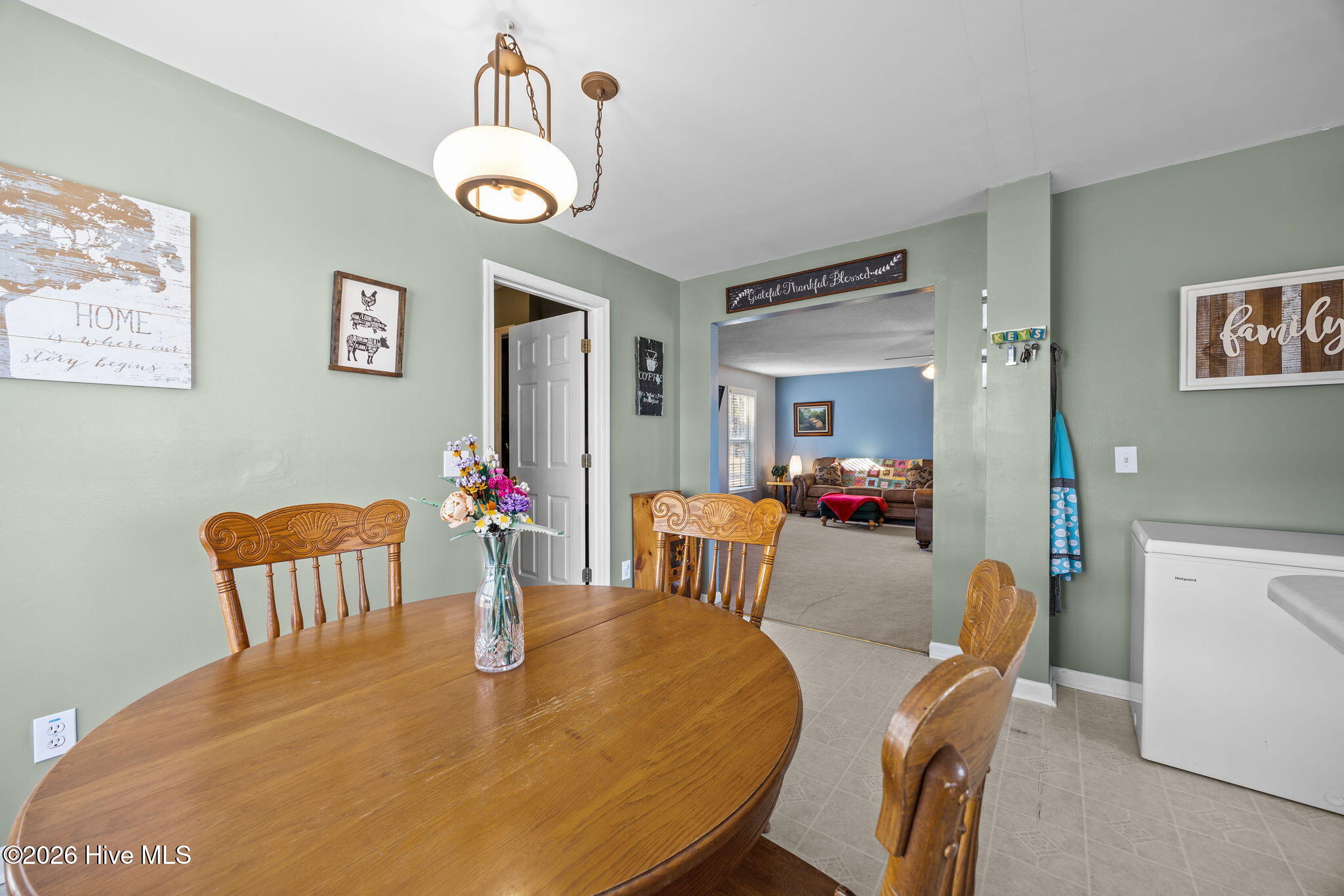 1635 Horse Pen Swamp Road Washington, NC 27889 - Photo 12 of 43 Eat in kitchen