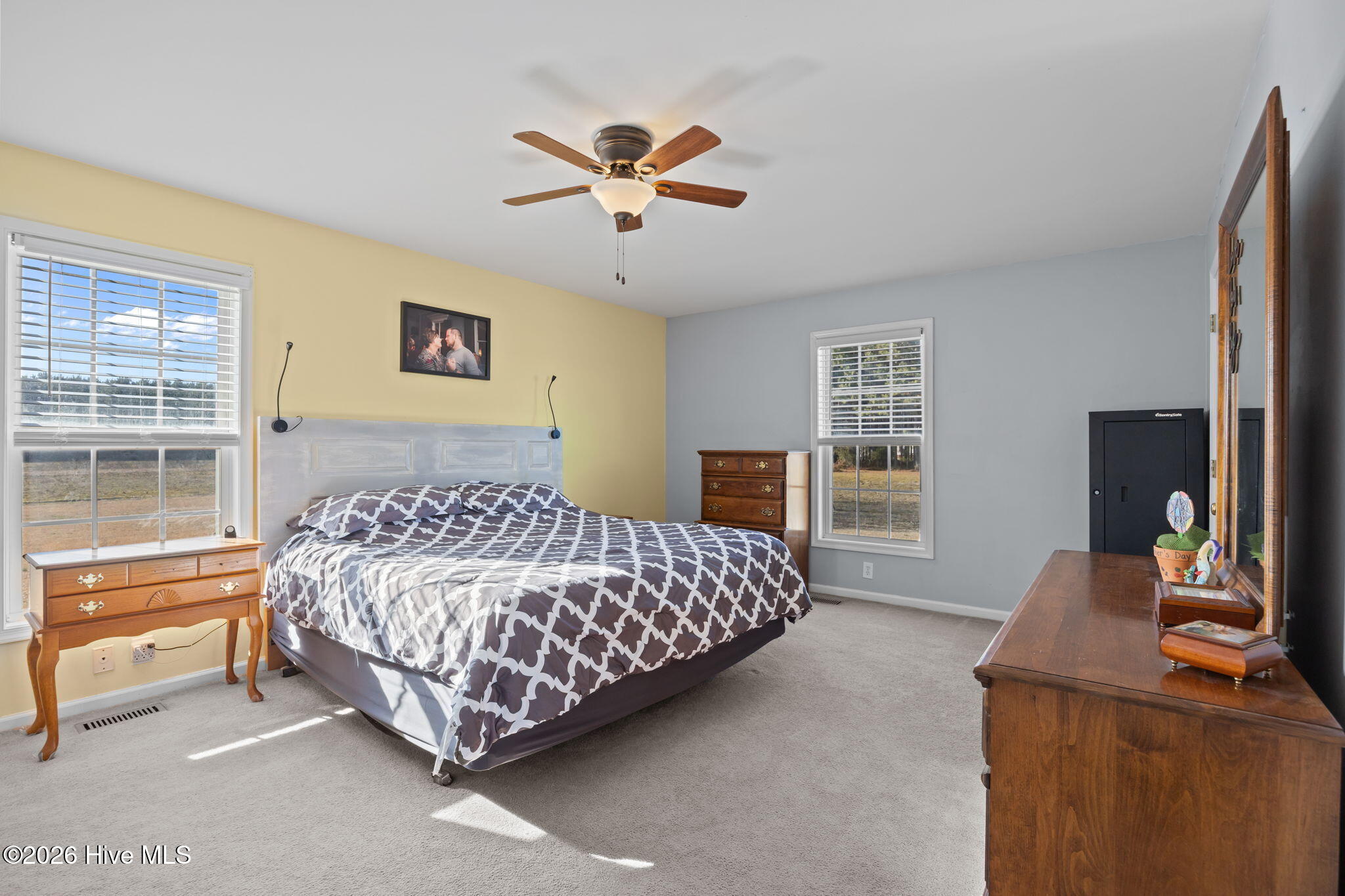 1635 Horse Pen Swamp Road Washington, NC 27889 - Photo 23 of 43 Primary bedroom