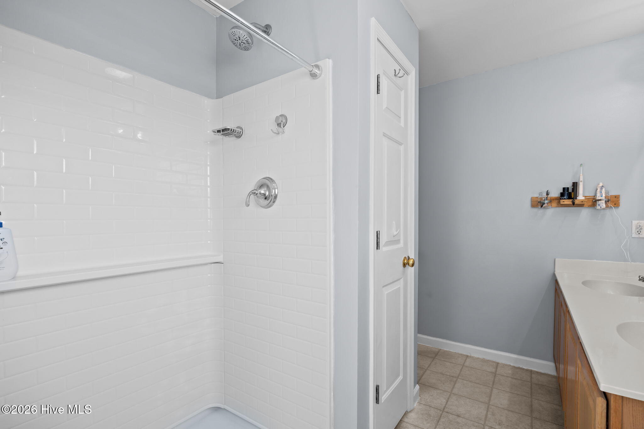 1635 Horse Pen Swamp Road Washington, NC 27889 - Photo 26 of 43 En suite bathroom