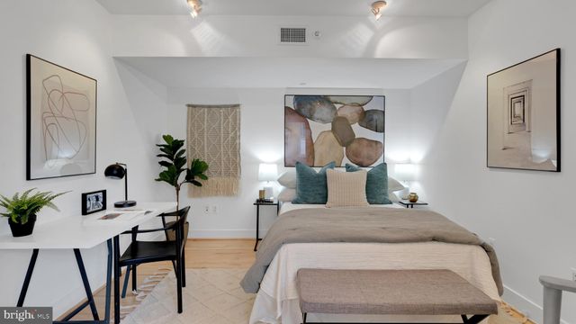 $1,050,000 | 1425 Rhode Island Avenue Northwest, Unit 31, Washington, DC 20005