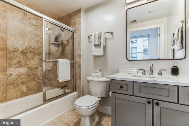 $1,050,000 | 1425 Rhode Island Avenue Northwest, Unit 31, Washington, DC 20005