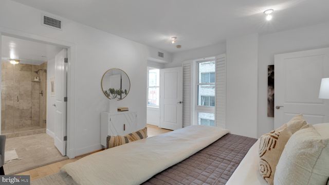$1,050,000 | 1425 Rhode Island Avenue Northwest, Unit 31, Washington, DC 20005