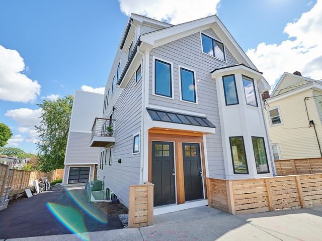 $1,620,000 | 58 Walden Street, Unit 2, Cambridge, MA 02140