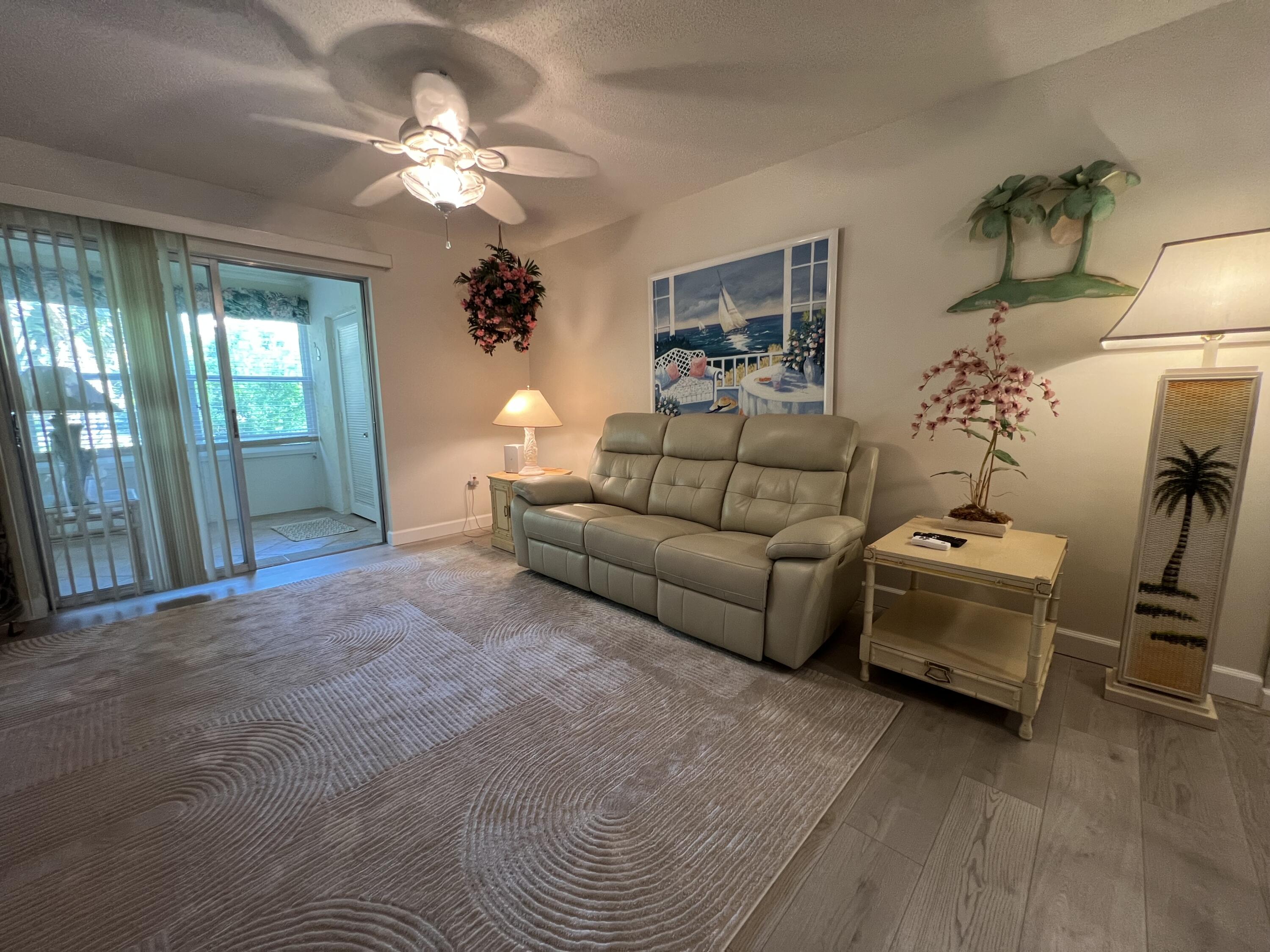 1172 Commodore Court, Unit 203 Fort Pierce, FL 34949 - Photo 8 of 23 IMG_5111