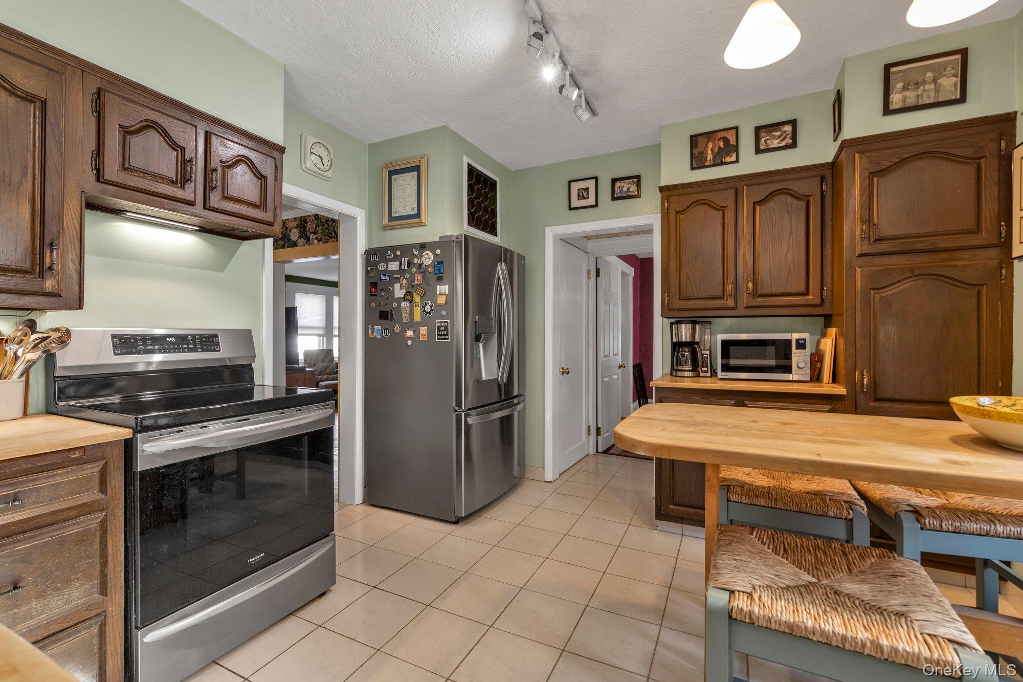 841 Waverly Place Baldwin, NY 11510 - Photo 9 of 17
