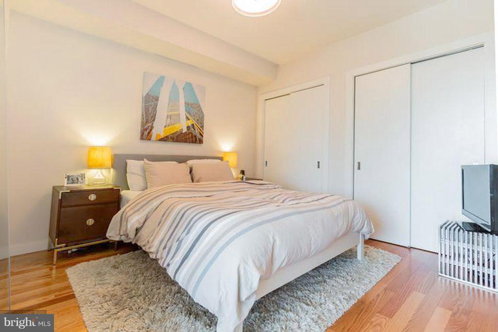 435 R Street Northwest, Unit 401 Washington, DC 20001 - Photo 6 of 18 Spacious Bedroom with Great Closet Space