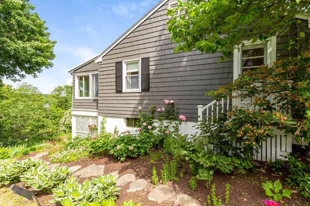 43 Boston Rock Road Melrose, MA 02176 - Photo 7 of 29 Gallery Image 7