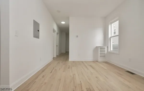 $2,300 | 43 Bragaw Avenue, Unit 2, Newark, NJ 07112