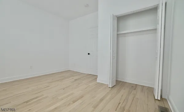 $2,300 | 43 Bragaw Avenue, Unit 2, Newark, NJ 07112