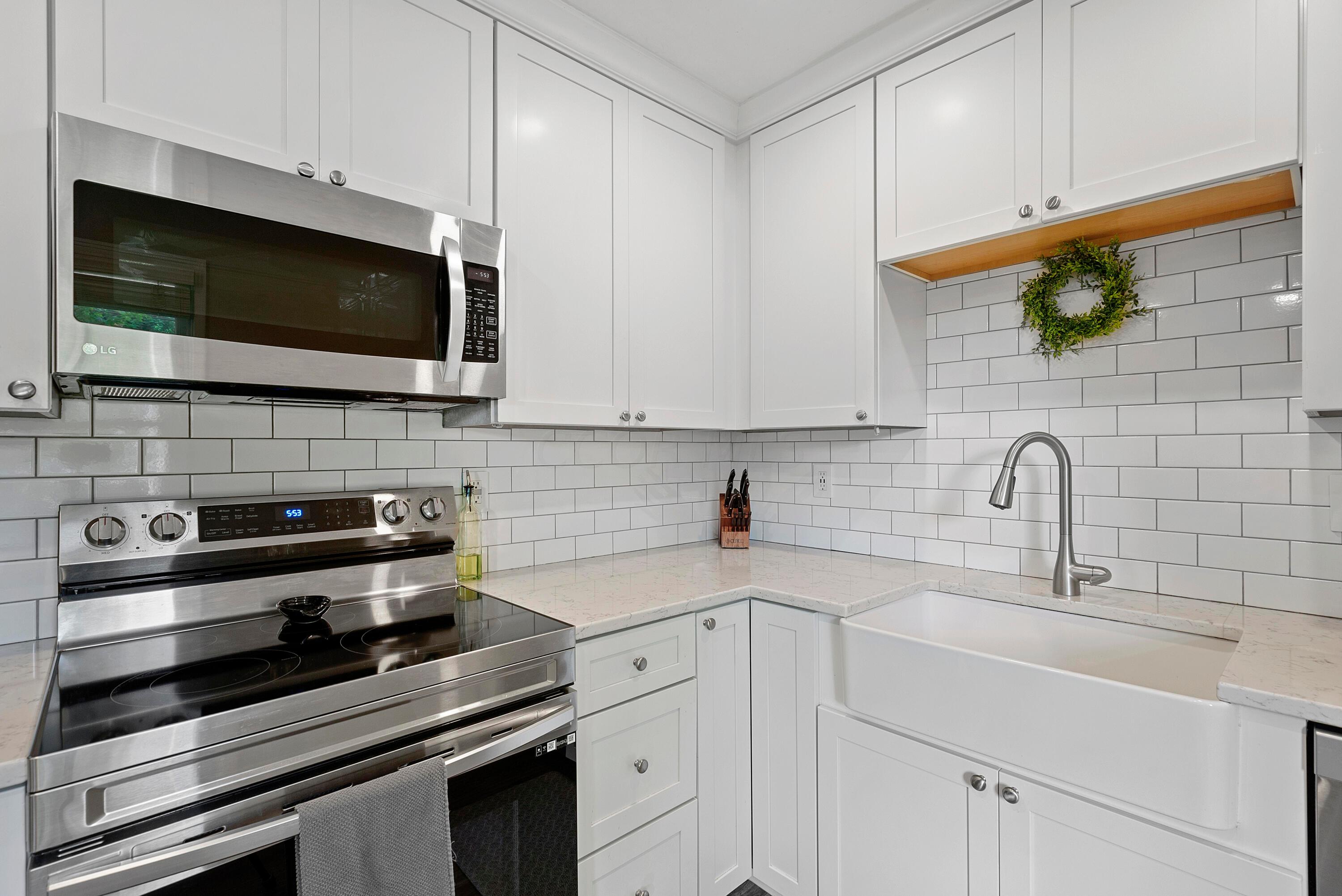 2731 Cranford Road Columbus, OH 43221 - Photo 21 of 41 Kitchen