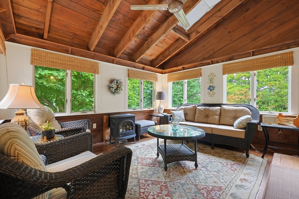 110 Chipper Hill Road Northbridge, MA 01534 - Photo 11 of 40