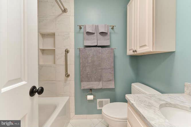 4816 24th Road North Arlington, VA 22207 - Photo 16 of 22 Bath