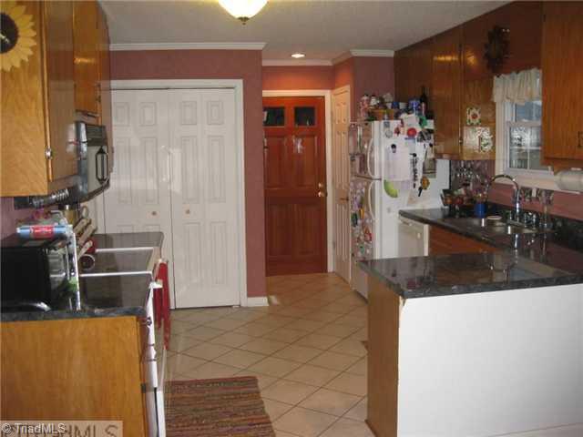 674 Beulah Church Road Lowgap, NC 27024 - Photo 3 of 5 Kitchen.