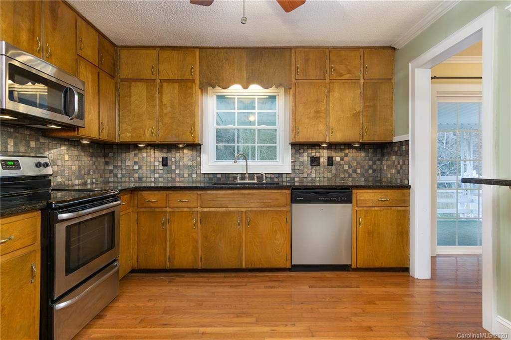439 Kings Creek Road Brevard, NC 28712 - Photo 8 of 46 Gallery Image 8