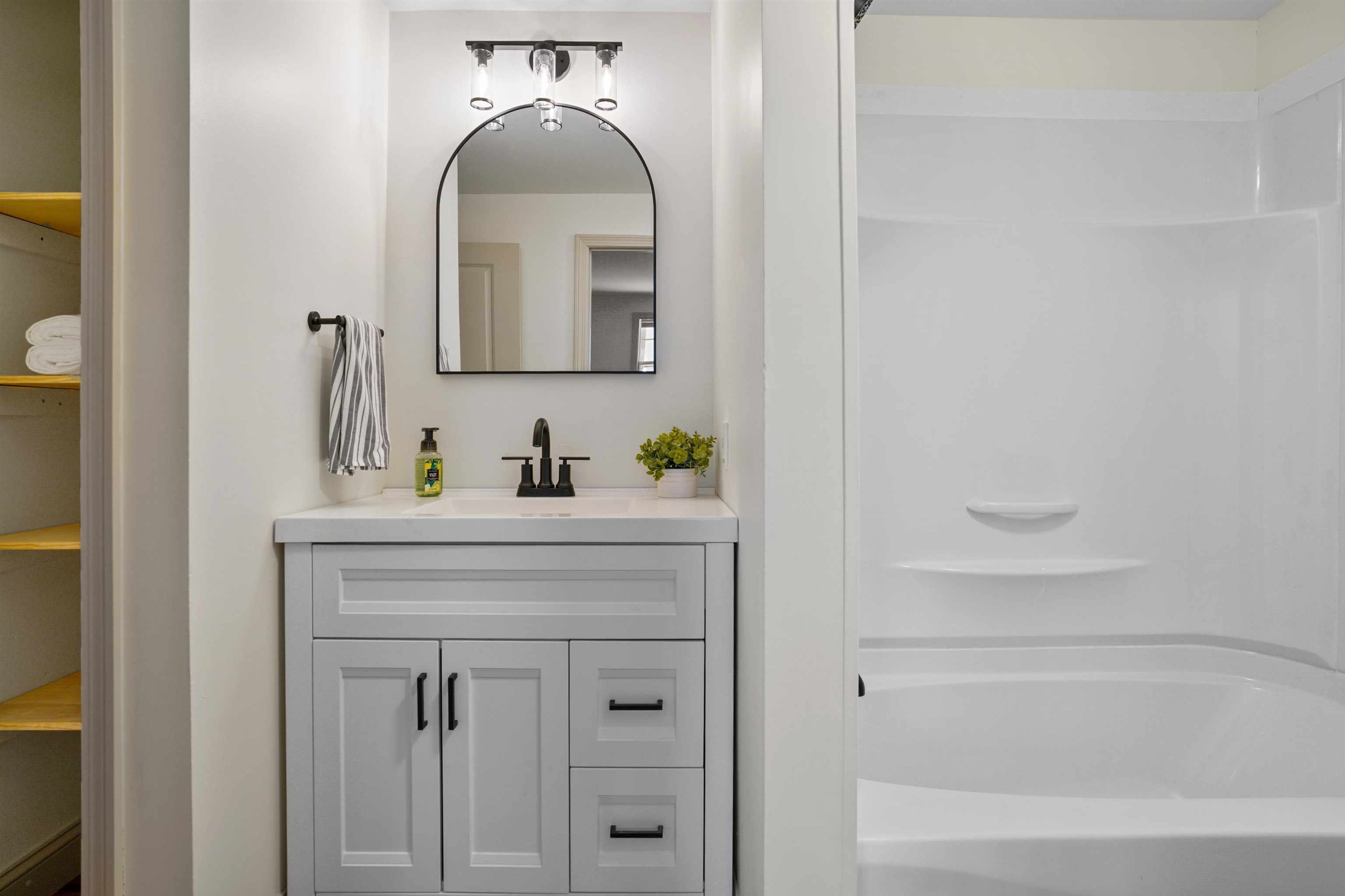 174 Fieldstone Drive Londonderry, NH 03053 - Photo 20 of 25