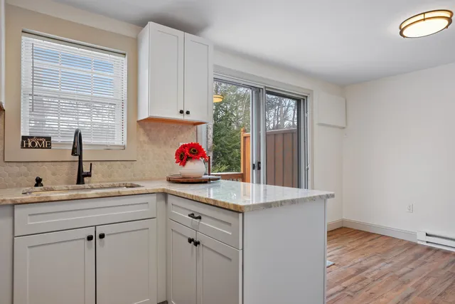 $355,000 | 174 Fieldstone Drive, Londonderry, NH 03053