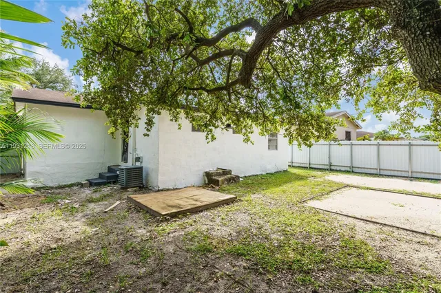 $3,300 | 2443 Northwest 55th Street, Miami, FL 33142