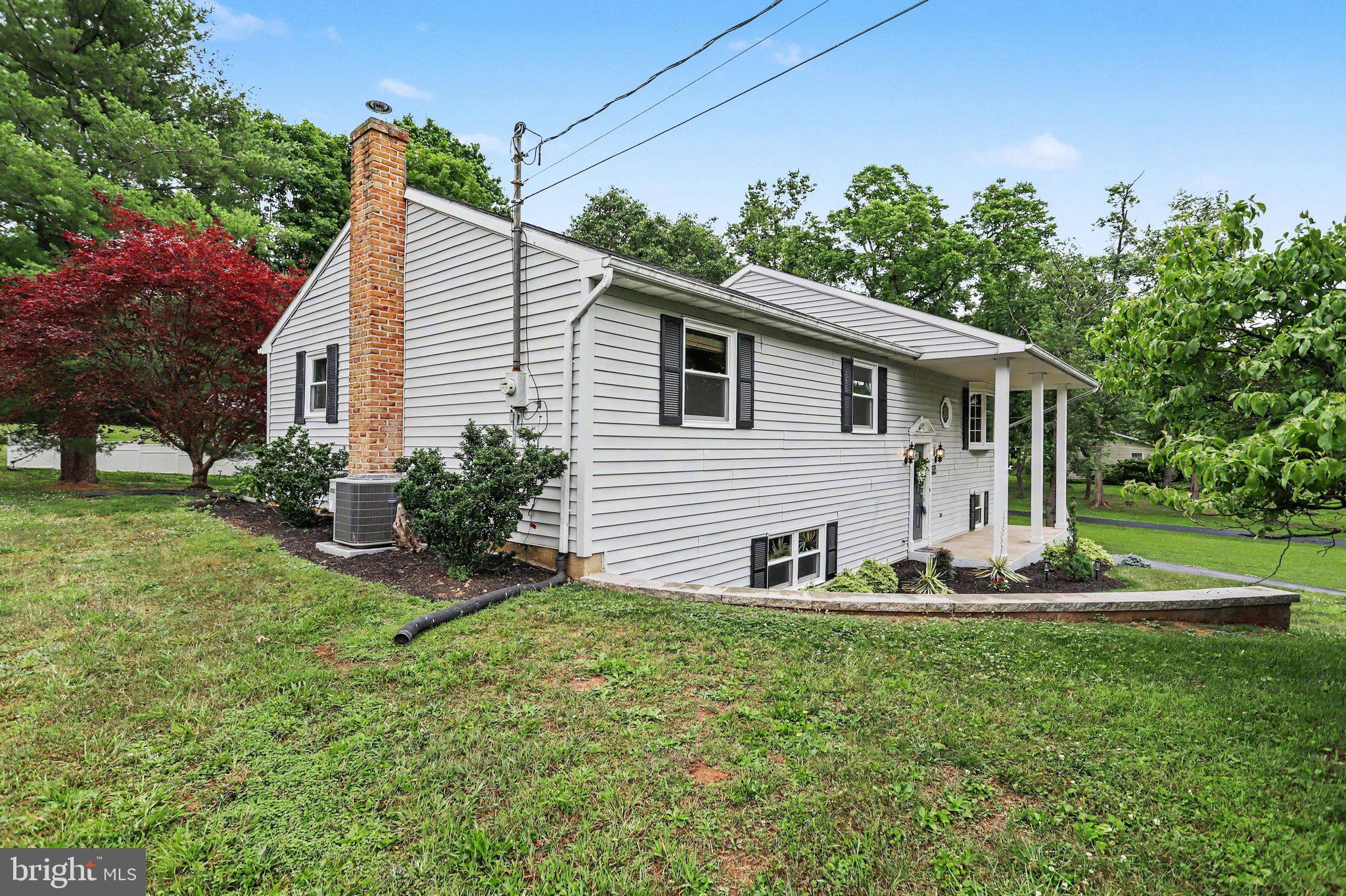 476 Old Stage Road Lewisberry, PA 17339 - Photo 4 of 40 Gallery Image 4