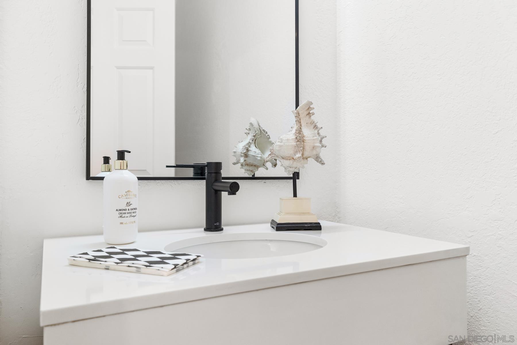 838 Valley Avenue Solana Beach, CA 92075 - Photo 13 of 30