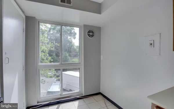 $1,650 | 5614 Bloomfield Drive, Unit 204, Alexandria, VA 22312