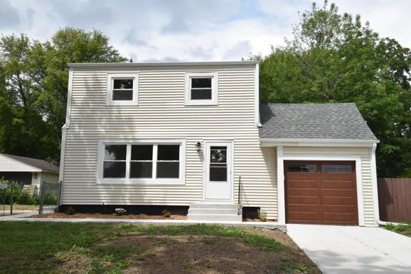 $319,900 | 3555 South 87th Street, Milwaukee, WI 53228