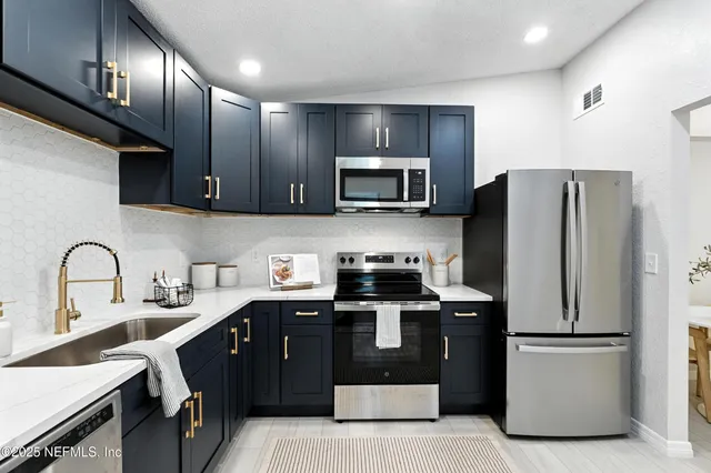 $369,000 | 1028 South 9th Street, Fernandina Beach, FL 32034