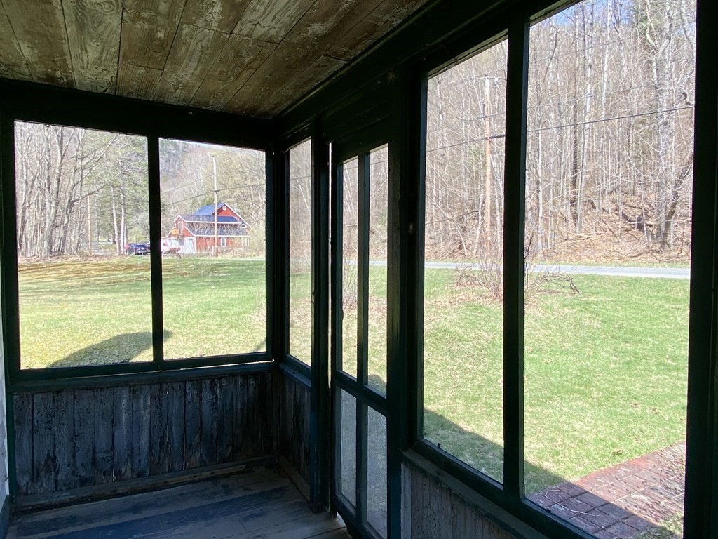 270 River Road Florida, MA 01367 - Photo 8 of 14