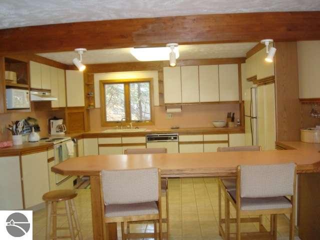 8927 Skegemog Point Road Williamsburg, MI 49690 - Photo 8 of 25 1733642-7.JPG