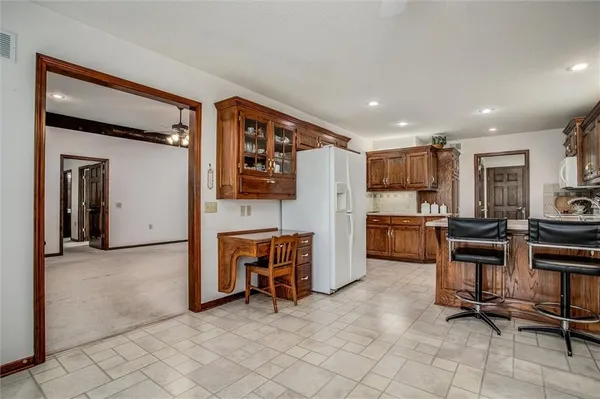 $385,000 | 3316 South Victoria Drive, Blue Springs, MO 64015