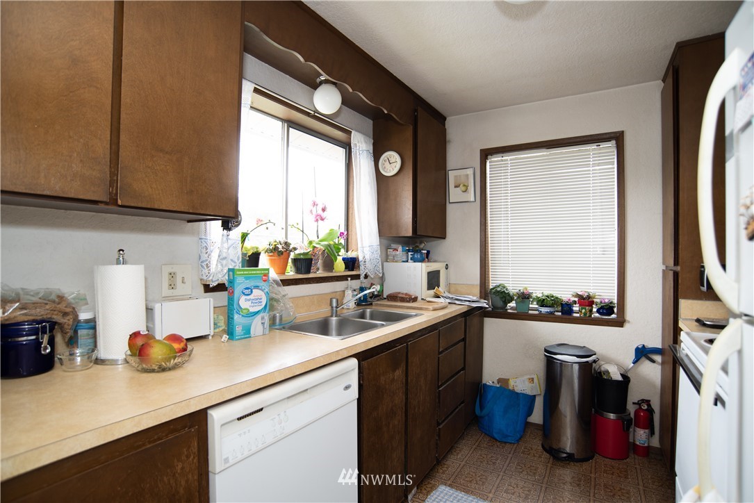 520 North 47th Street Seattle, WA 98103 - Photo 11 of 15 Gallery Image 11