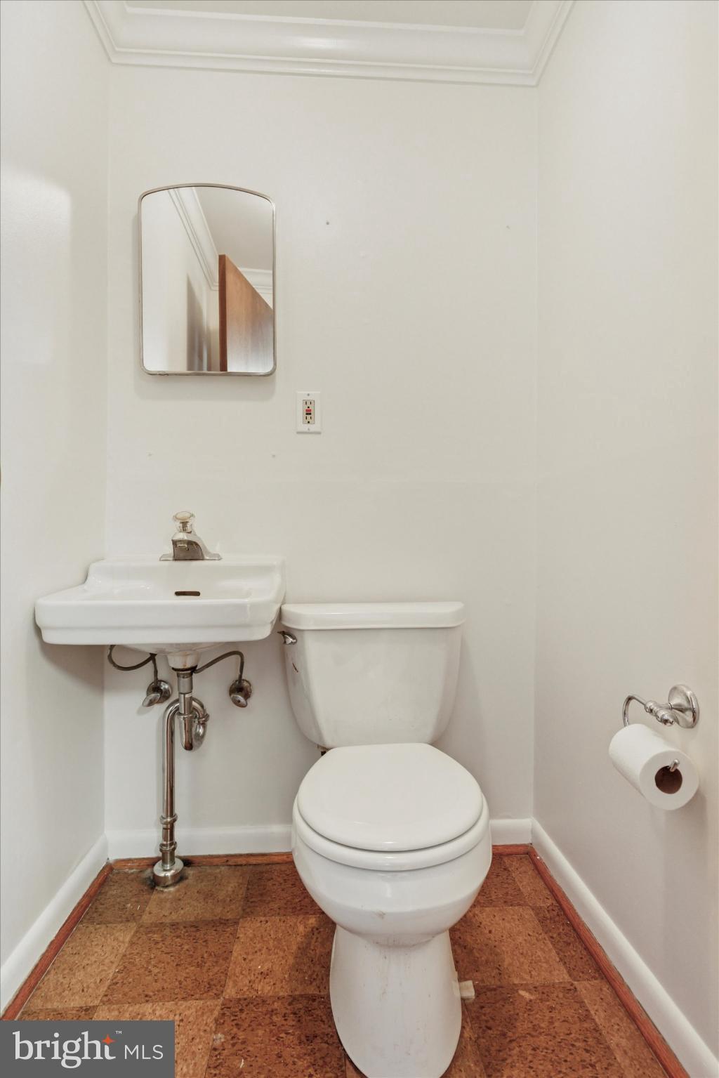 2008 Hemlock Road Jeffersonville, PA 19403 - Photo 28 of 32 a bathroom with a toilet sink and mirror