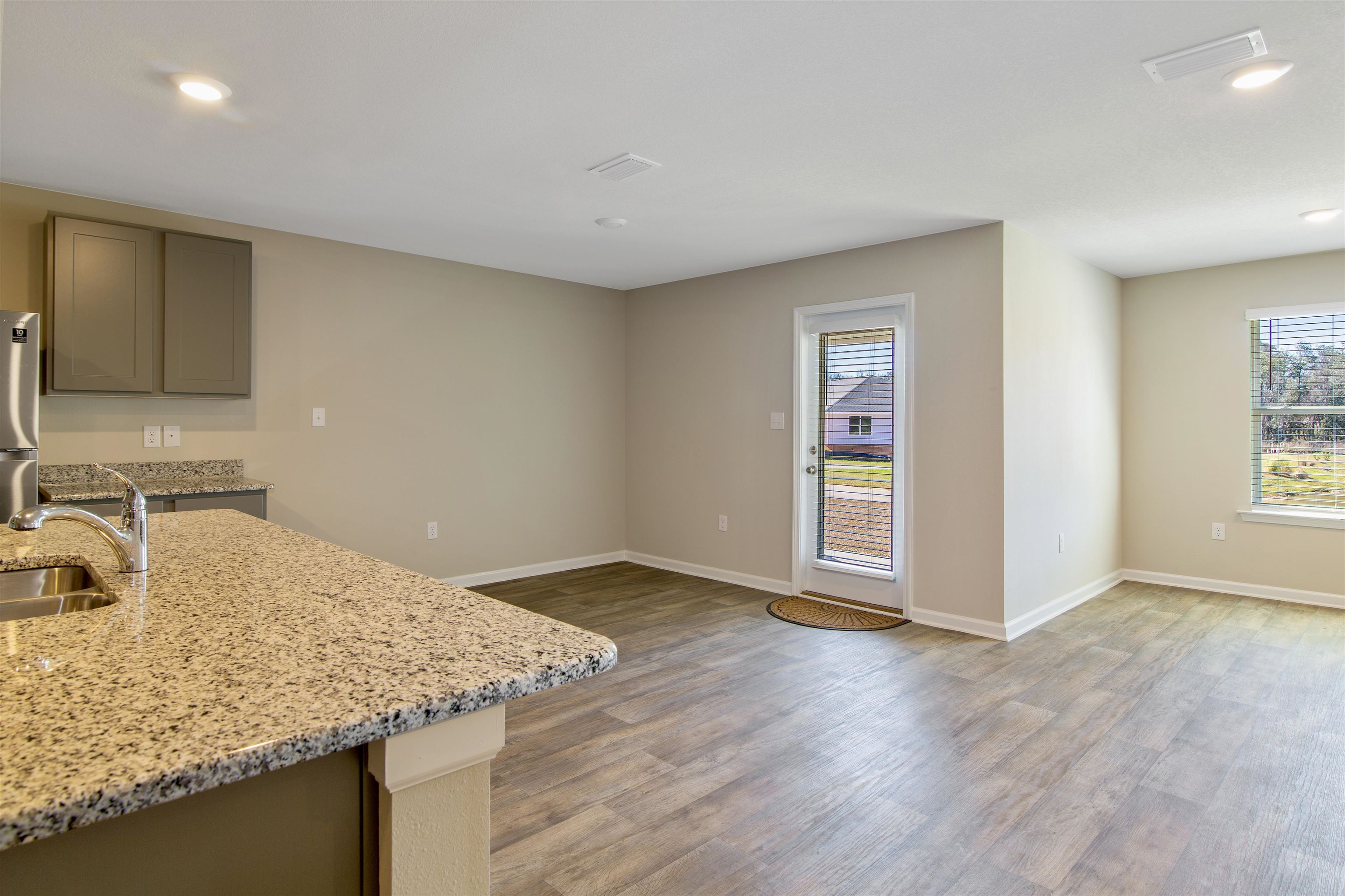 24001 Citation Loop Daphne, AL 36526 - Photo 8 of 40