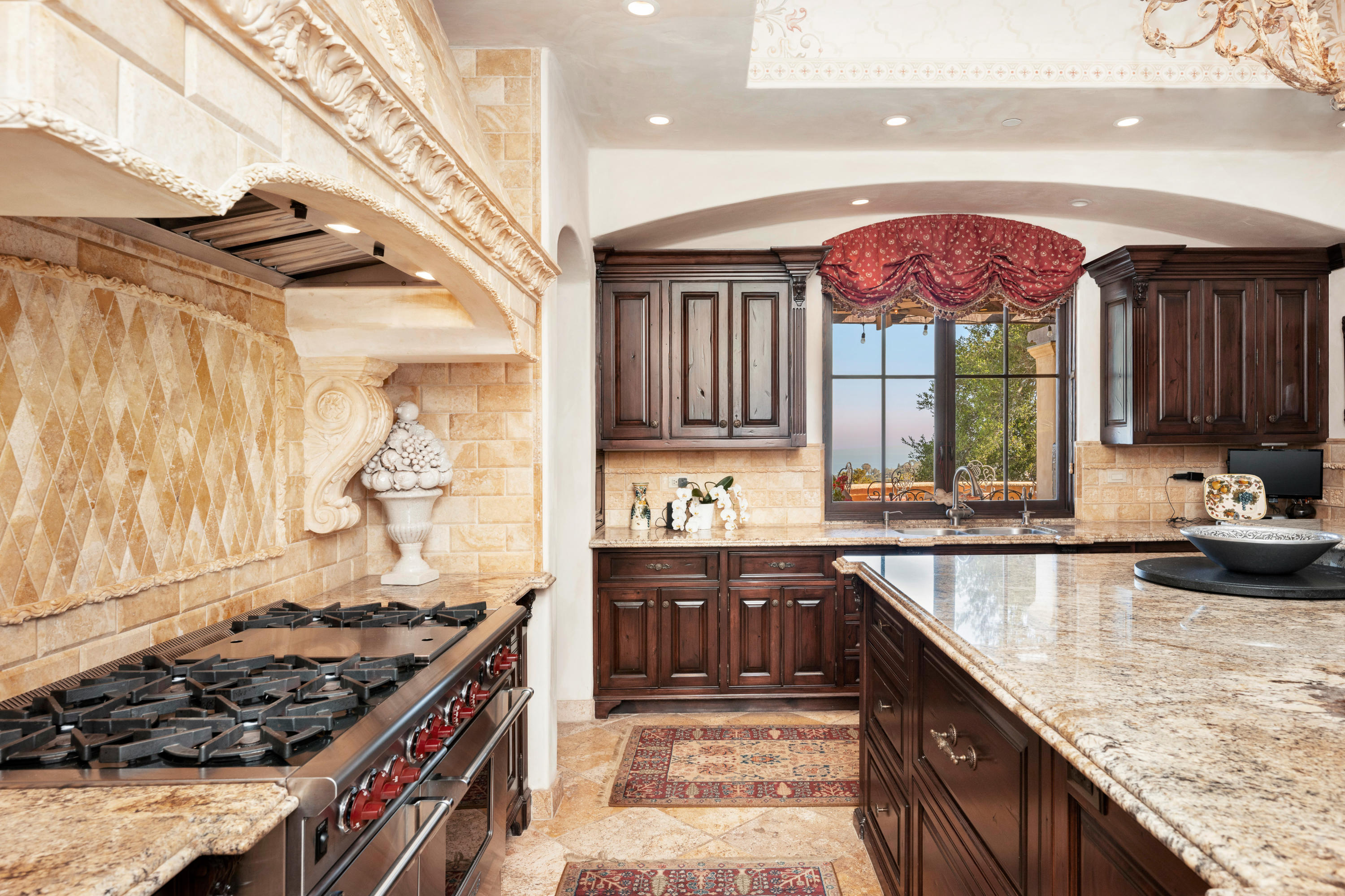 2226 Gibraltar Road Santa Barbara, CA 93103 - Photo 7 of 41 Kichen 2
