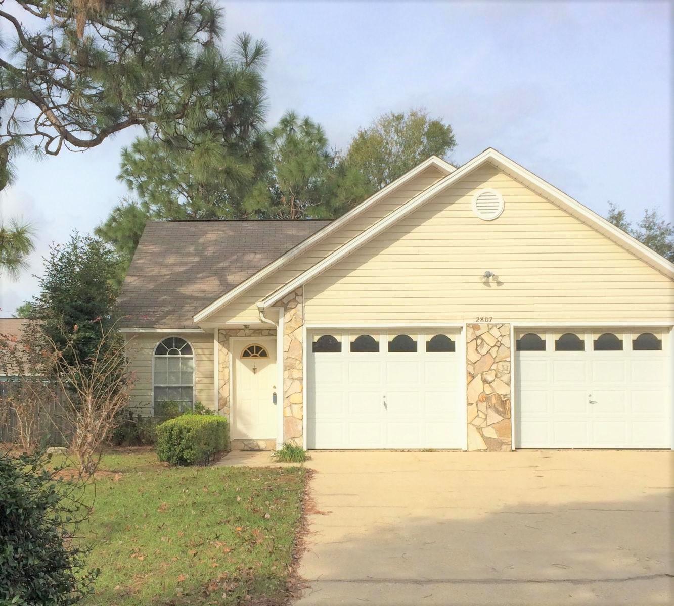 2807 Ping Lane Crestview, FL 32539 - Photo 1 of 28 a view of a large building