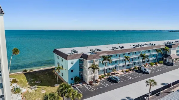 $275,000 | 7 Dunoon Place, Unit 102, Dunedin, FL 34698