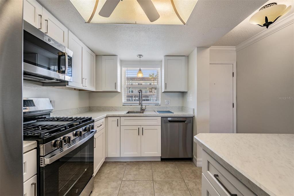 7 Dunoon Place, Unit 102 Dunedin, FL 34698 - Photo 15 of 49