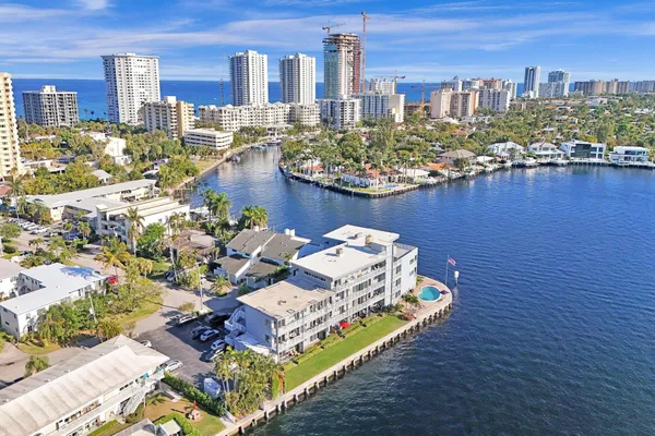 $299,000 | 1201 South Riverside Drive, Unit 201, Pompano Beach, FL 33062