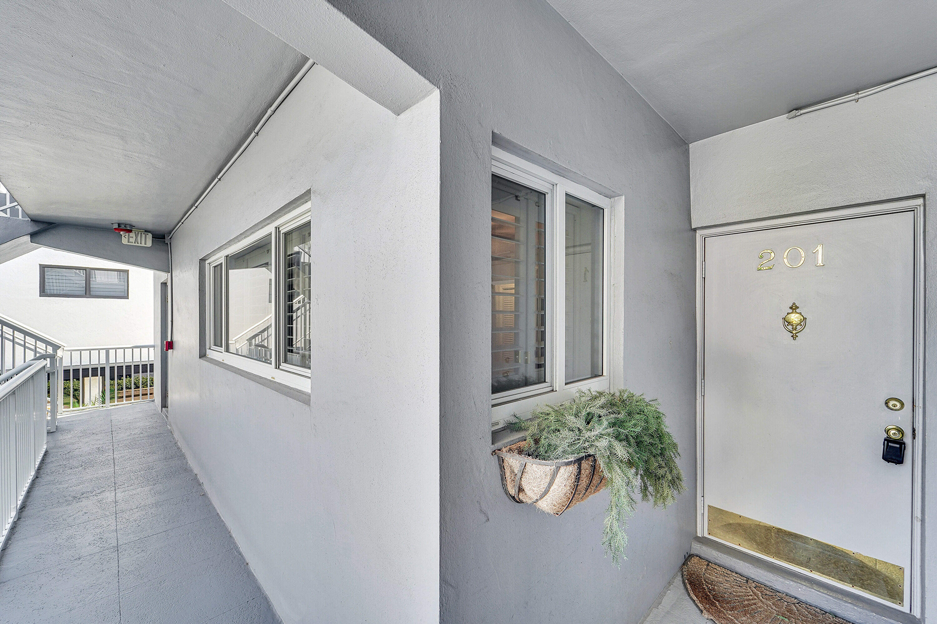 1201 South Riverside Drive, Unit 201 Pompano Beach, FL 33062 - Photo 2 of 34 01_dsc01618