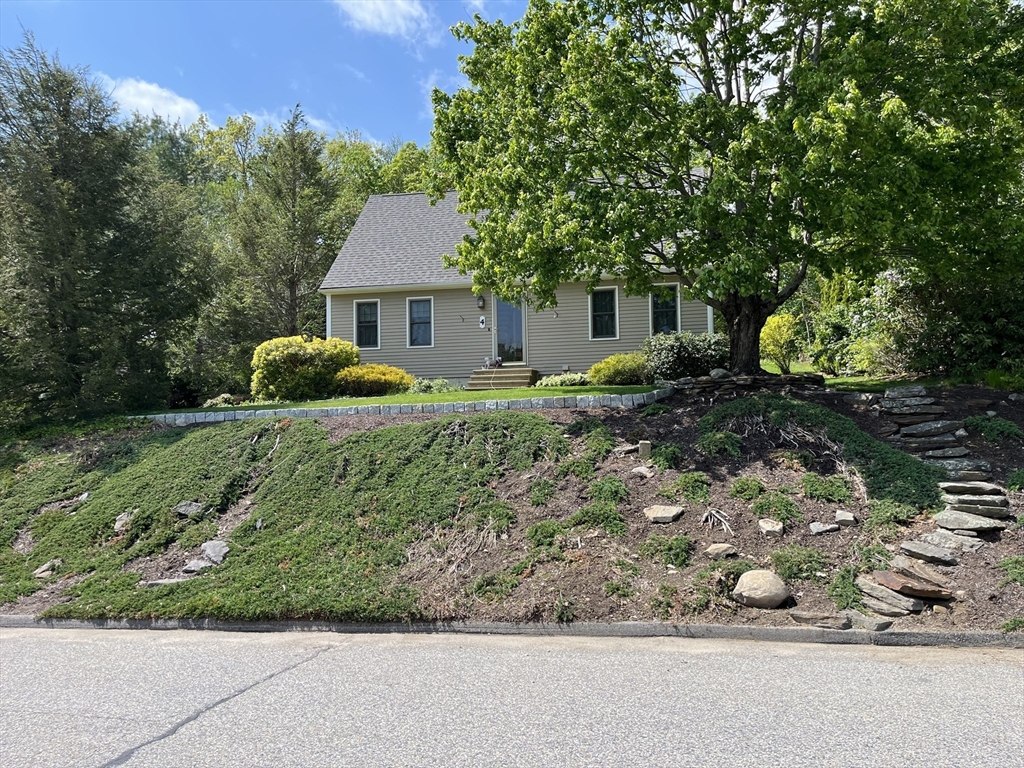 4 Hickory Drive Rutland, MA 01543 - Photo 1 of 29 Gallery Image 1