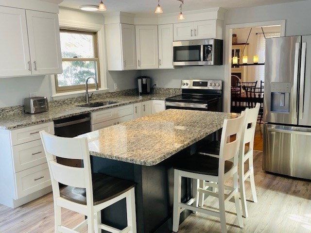 4 Hickory Drive Rutland, MA 01543 - Photo 2 of 29 Gallery Image 2
