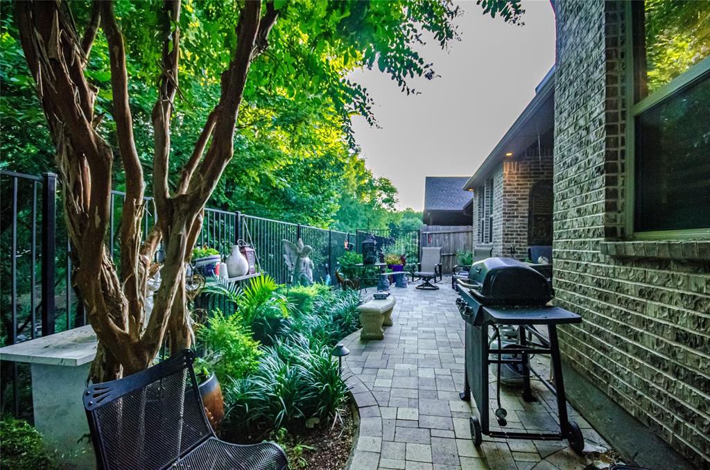 1863 Audubon Pond Way Allen, TX 75013 - Photo 40 of 40 a view of a patio in backyard