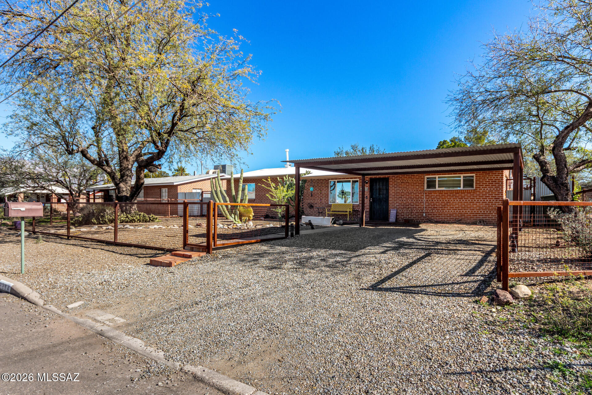 2214 North Richey Boulevard Tucson, AZ 85716 - Photo 6 of 33