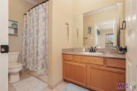 $229,000 | 710 East Boyd Drive, Unit 901, Baton Rouge, LA 70808