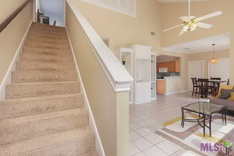 $229,000 | 710 East Boyd Drive, Unit 901, Baton Rouge, LA 70808