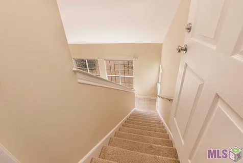 $229,000 | 710 East Boyd Drive, Unit 901, Baton Rouge, LA 70808