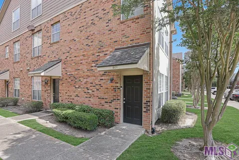 $229,000 | 710 East Boyd Drive, Unit 901, Baton Rouge, LA 70808