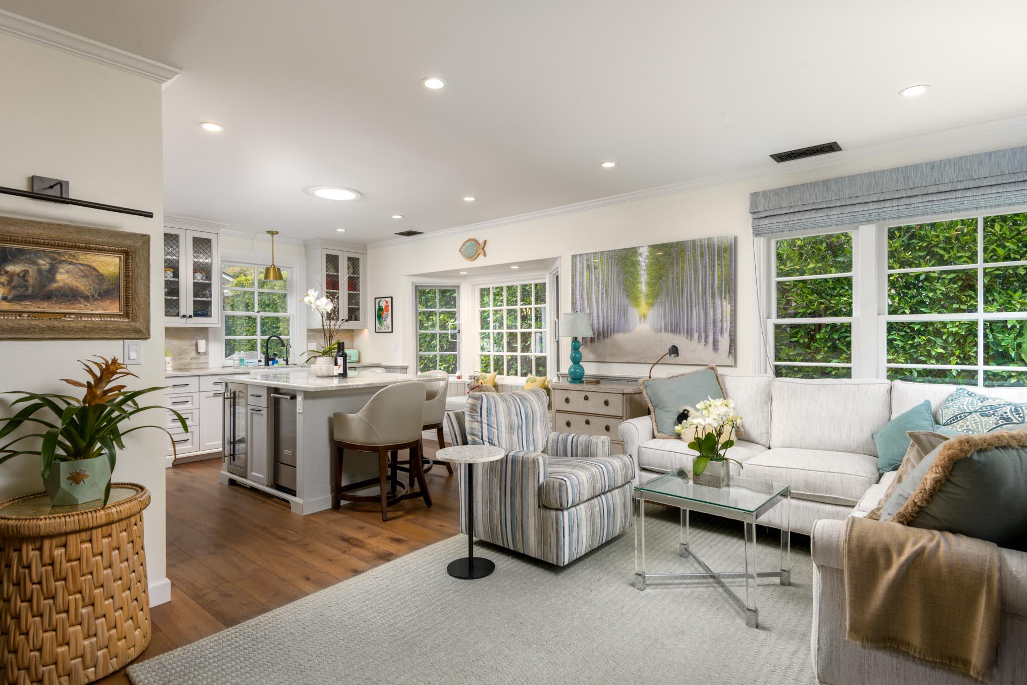 2154 East Valley Road Montecito, CA 93108 - Photo 4 of 17 Living Room