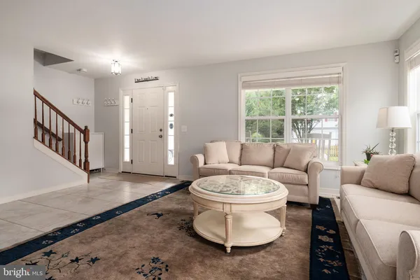 $3,950 | 132 B Pineview Avenue, Severna Park, MD 21146