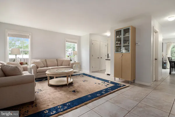 $3,950 | 132 B Pineview Avenue, Severna Park, MD 21146