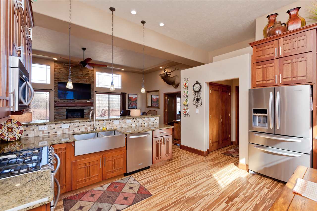 2052 Spur Cross Road Grand Junction, CO 81507 - Photo 8 of 41 Gallery Image 8